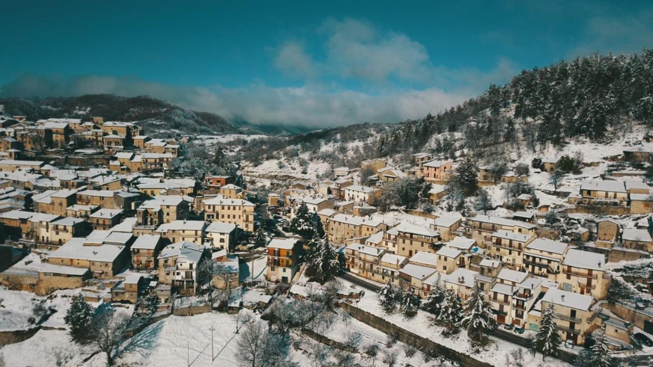 B&B Ad Un Passo Dal Cielo Pietrasecca Exterior foto